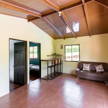 Tabaco Lodge #1 A Solo 5 Mins De Playa Carrillo Arbolito 外观 照片