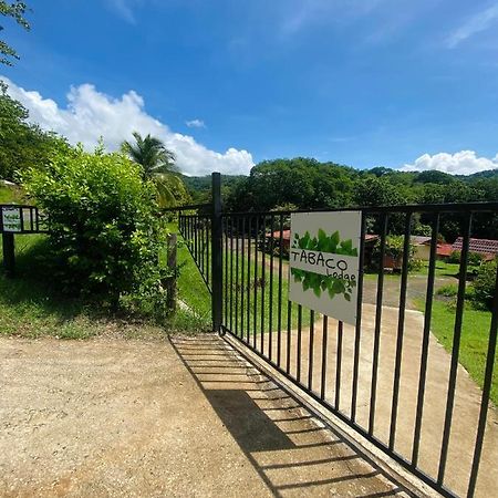Tabaco Lodge #1 A Solo 5 Mins De Playa Carrillo Arbolito 外观 照片