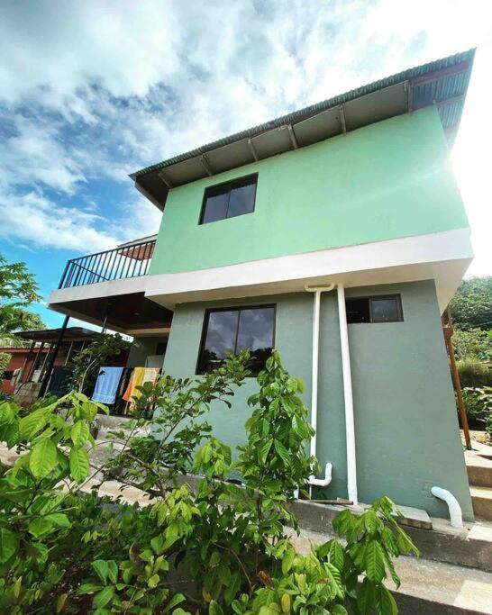 Tabaco Lodge #1 A Solo 5 Mins De Playa Carrillo Arbolito 外观 照片