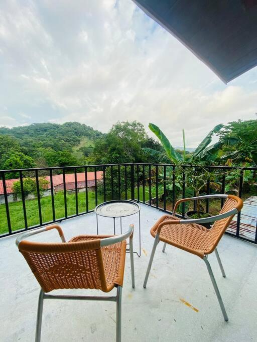 Tabaco Lodge #1 A Solo 5 Mins De Playa Carrillo Arbolito 外观 照片