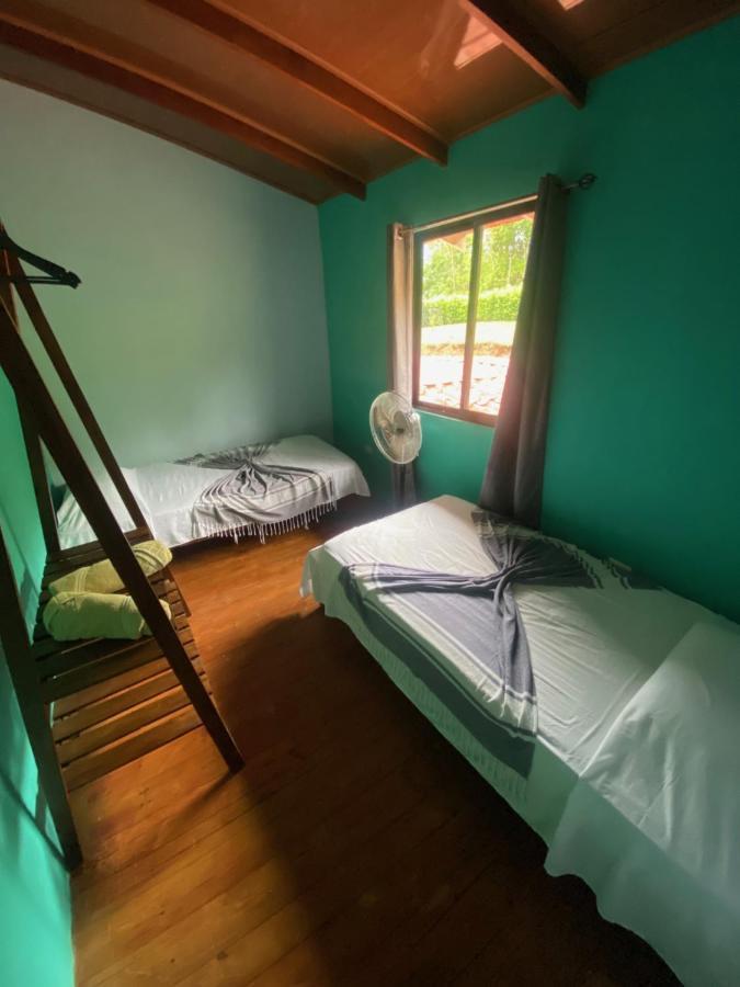 Tabaco Lodge #1 A Solo 5 Mins De Playa Carrillo Arbolito 外观 照片