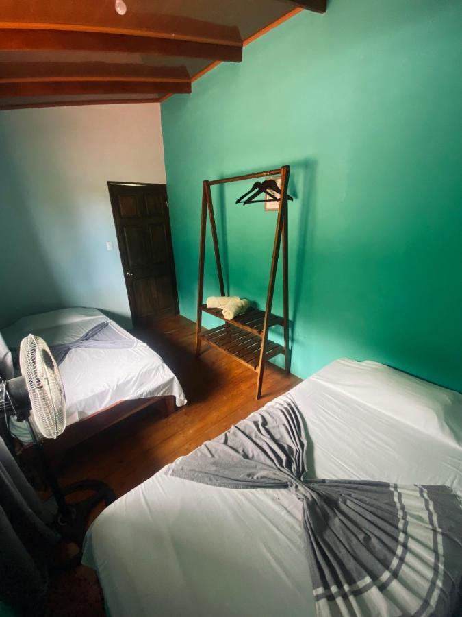 Tabaco Lodge #1 A Solo 5 Mins De Playa Carrillo Arbolito 外观 照片