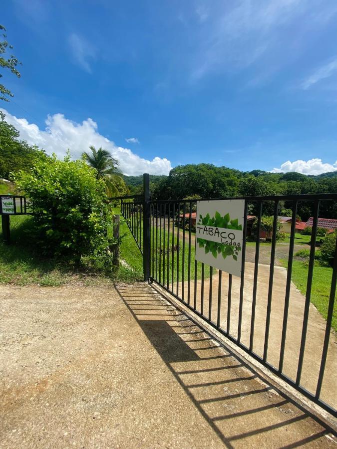 Tabaco Lodge #1 A Solo 5 Mins De Playa Carrillo Arbolito 外观 照片